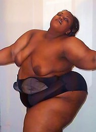 Lady Z is a very kinky big black woman. Cum see how much she enjoys her lollipops